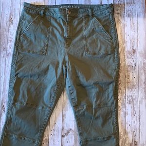 Green American Eagle STRETCH jeans!